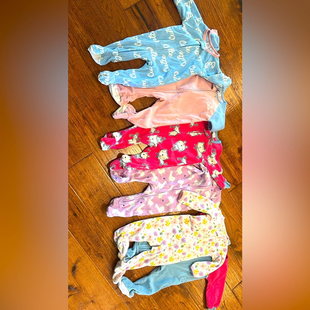 COPY - 6-9 m fleece baby pjs